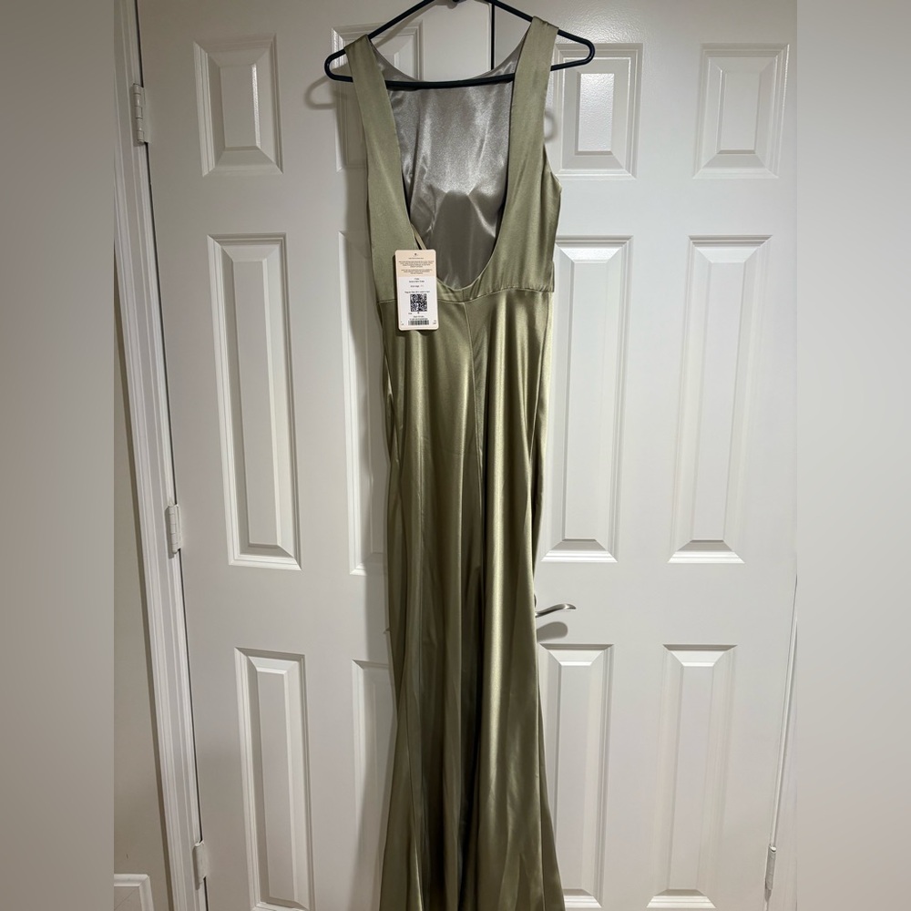 NWT Revelry Satin Floor-Length Formal Gown – Sleek Sage Slip Dress🌿 - Picture 2 of 9